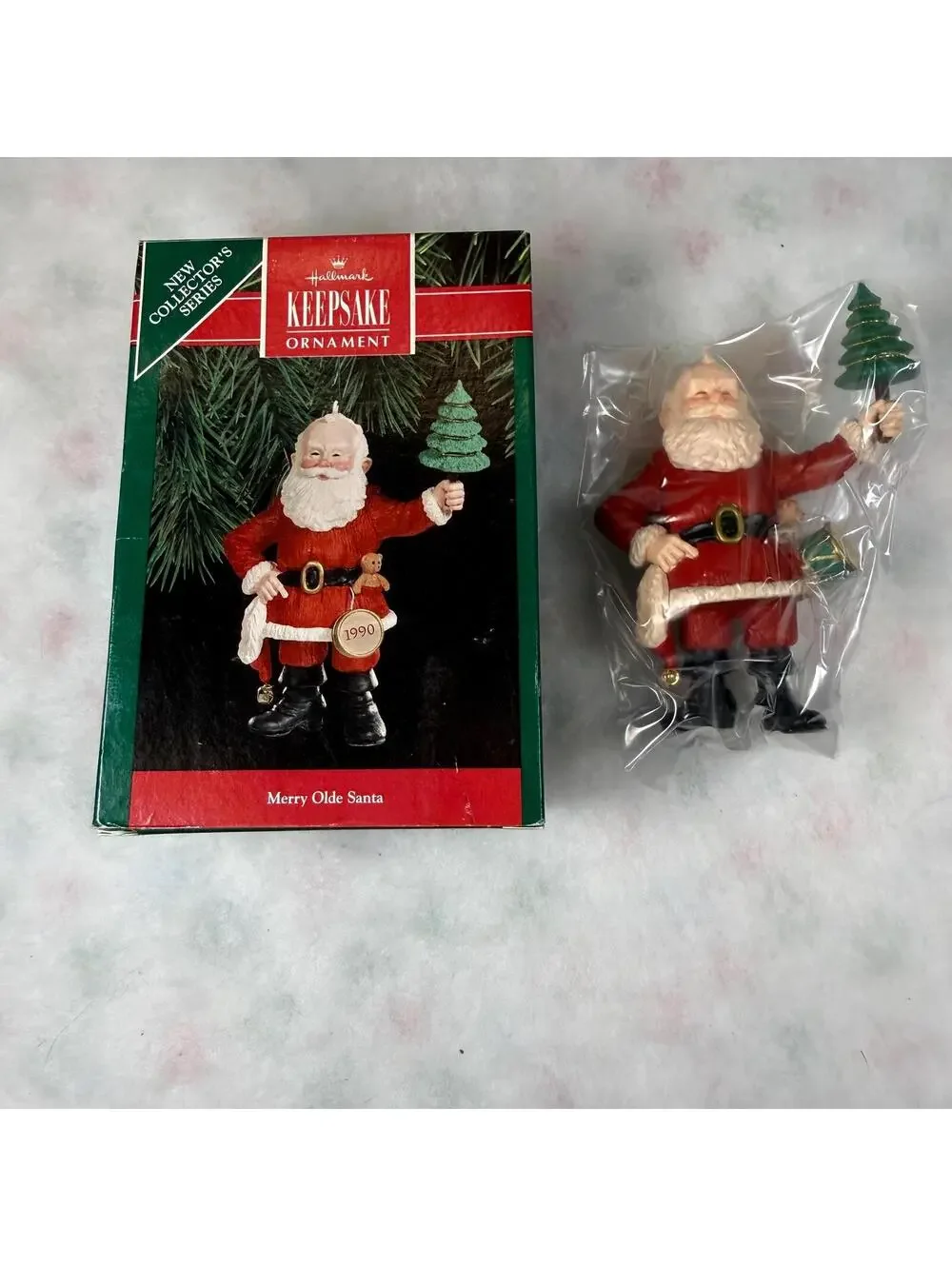Merry Olde Santa - Hallmark Keepsake Ornament - 1990